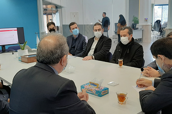 بررسی مشکلات و موانع مربوط به شرکت پیشگام خوش قدم آریا در نشست کارشناسی مرکز خدمات سرمایه گذاری خارجی استان